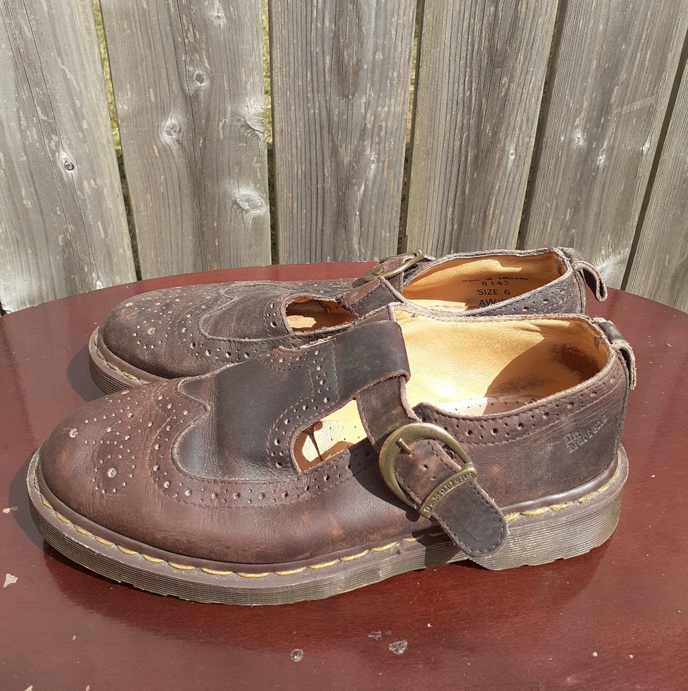 ❤SALE❤Vintage Doc Martens in Brown Mary Jane Style
